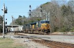 CSX 5260 leads train X583-07 across Raleigh Street